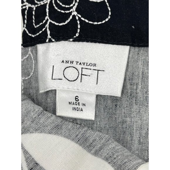 Ann Taylor Loft Women's Embroidered Floral Mini Skirt Pockets Side Zip Size 6 - Picture 9 of 15